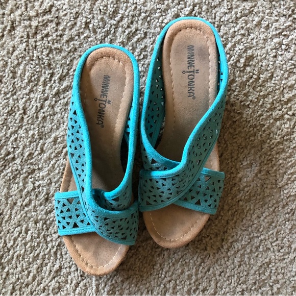 Minnetonka Turquoise Suede Strap Wedges - Picture 3 of 4